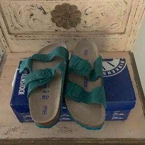 Birkenstock Arizona, teal suede size 7 med.